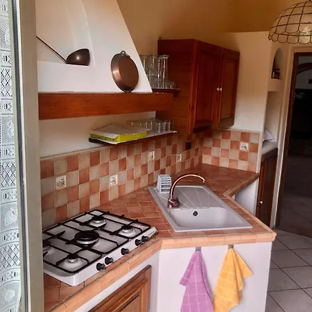 Al Castello Alto 아파트 *